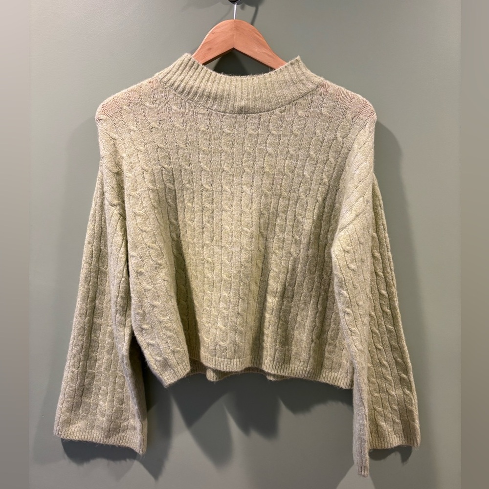 NWT Jessica Simpson - very soft light green mock neck cable knit sweater - Sz M